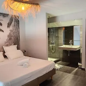 Beau Duplex Vue Avec Piscine Et Acces Appartement